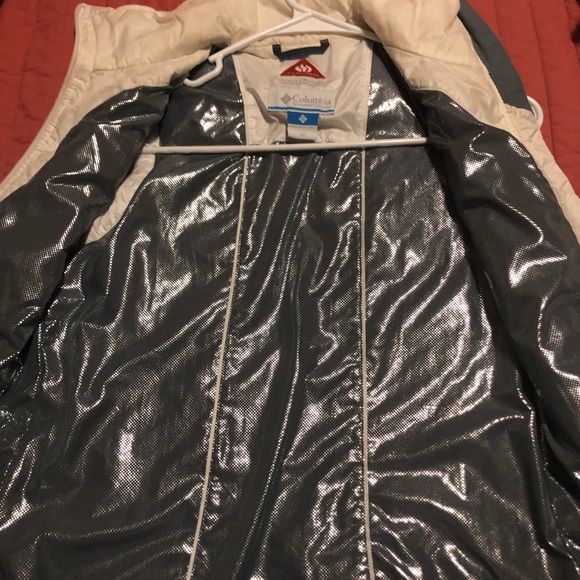 Columbia women’s vest - Picture 2 of 3